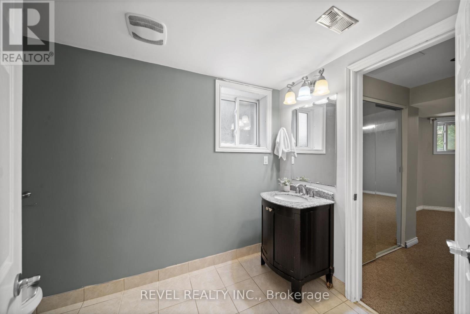 3723 Trelawny Circle, Mississauga, Ontario  L5N 5J7 - Photo 36 - W12829904