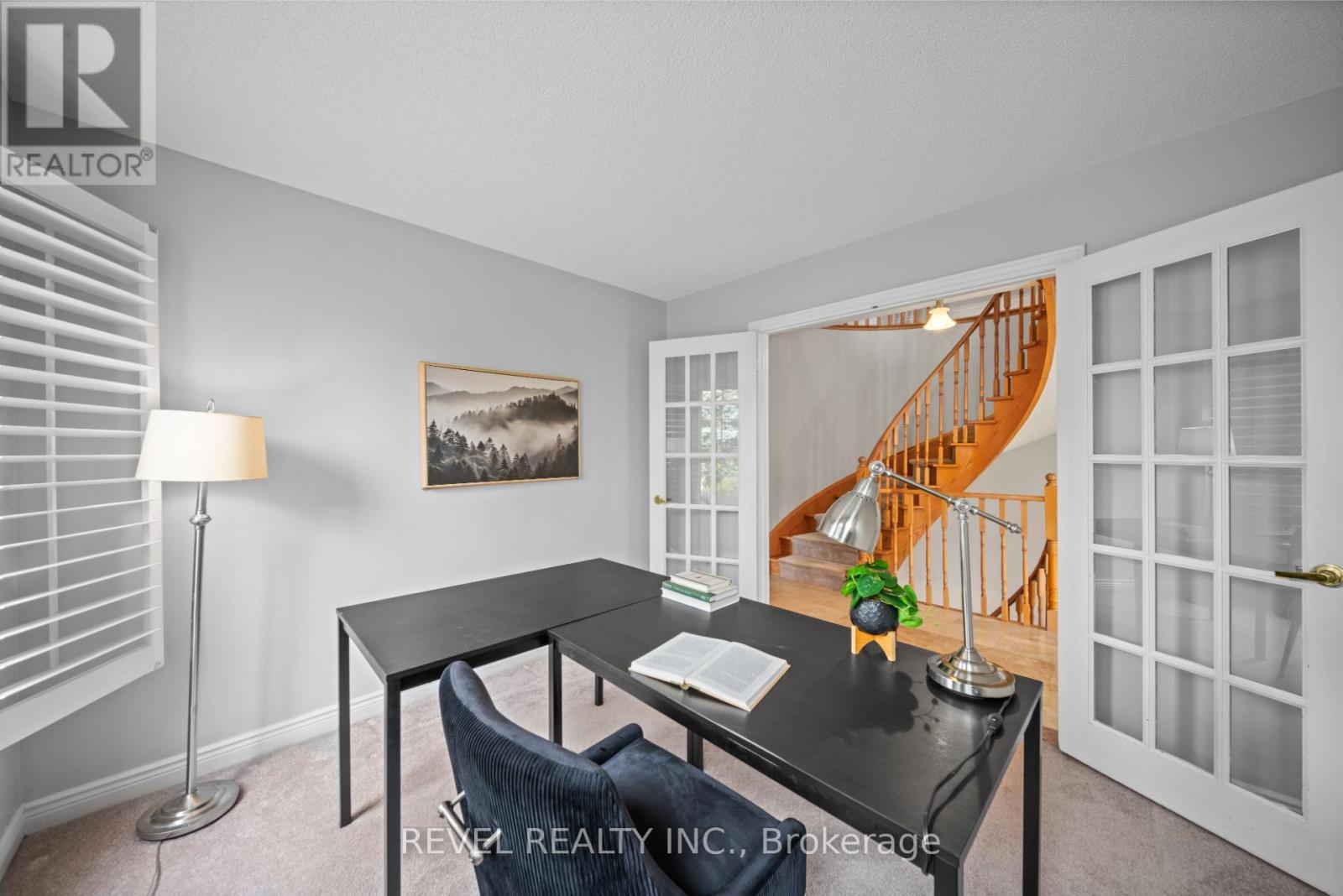 3723 Trelawny Circle, Mississauga, Ontario  L5N 5J7 - Photo 5 - W12829904