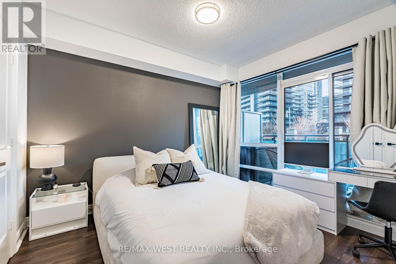 217 - 16 Brookers Lane, Toronto, Ontario  M8V 0A5 - Photo 14 - W12829908