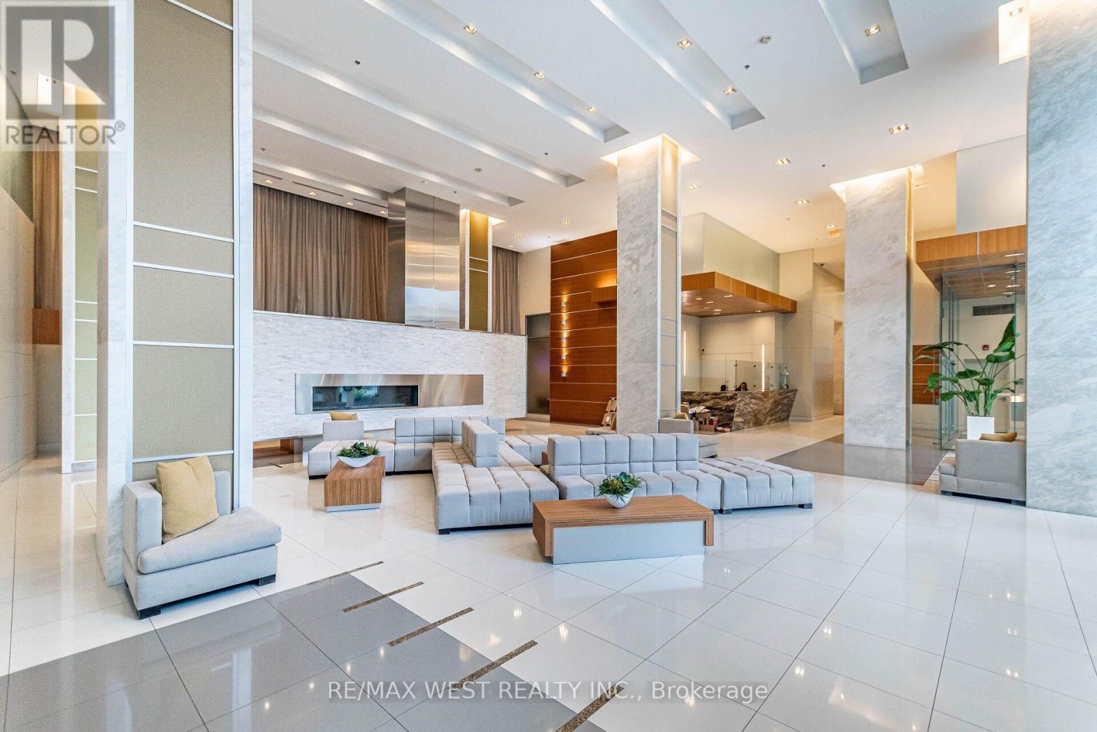 217 - 16 Brookers Lane, Toronto, Ontario  M8V 0A5 - Photo 4 - W12829908