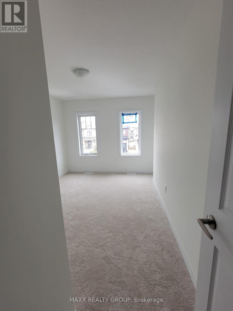 111 Brighton Lane, Thorold, Ontario  L2V 0P3 - Photo 12 - X12829902