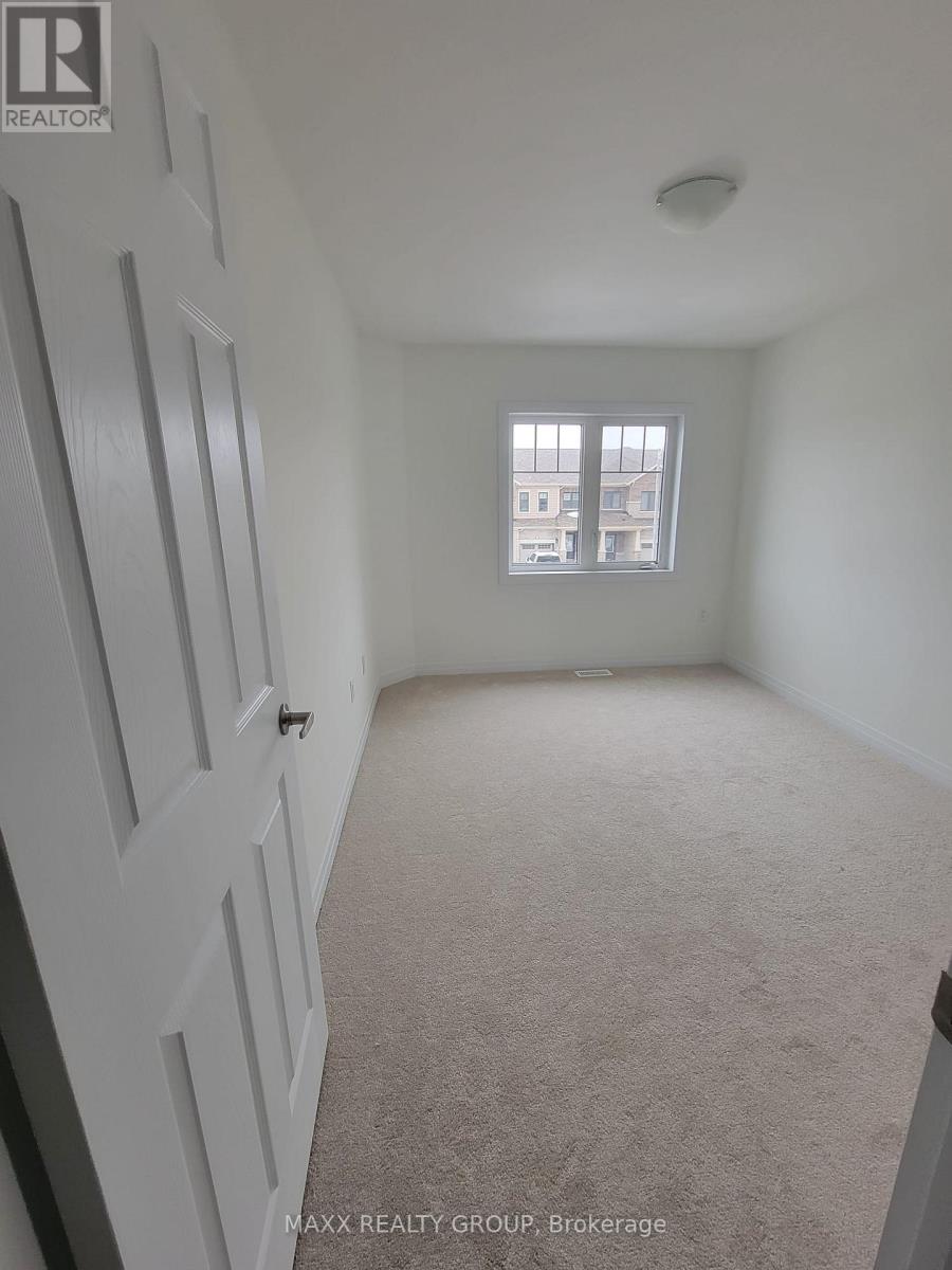 111 Brighton Lane, Thorold, Ontario  L2V 0P3 - Photo 14 - X12829902