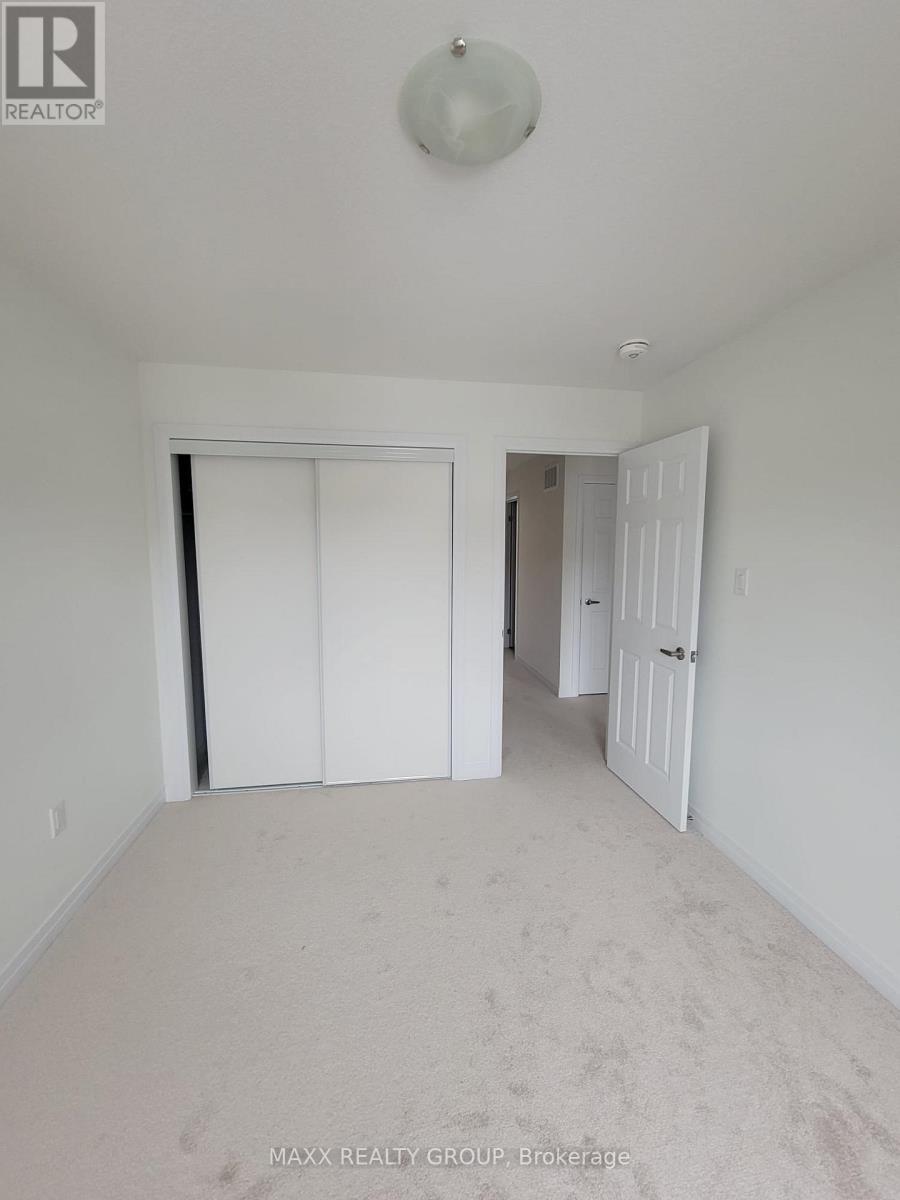 111 Brighton Lane, Thorold, Ontario  L2V 0P3 - Photo 15 - X12829902