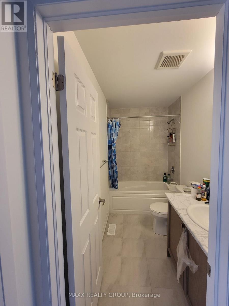 111 Brighton Lane, Thorold, Ontario  L2V 0P3 - Photo 7 - X12829902