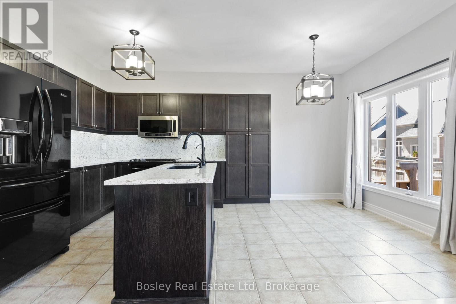 Upper - 13 Cooper Street, Collingwood, Ontario  L9Y 0W8 - Photo 19 - S12829988