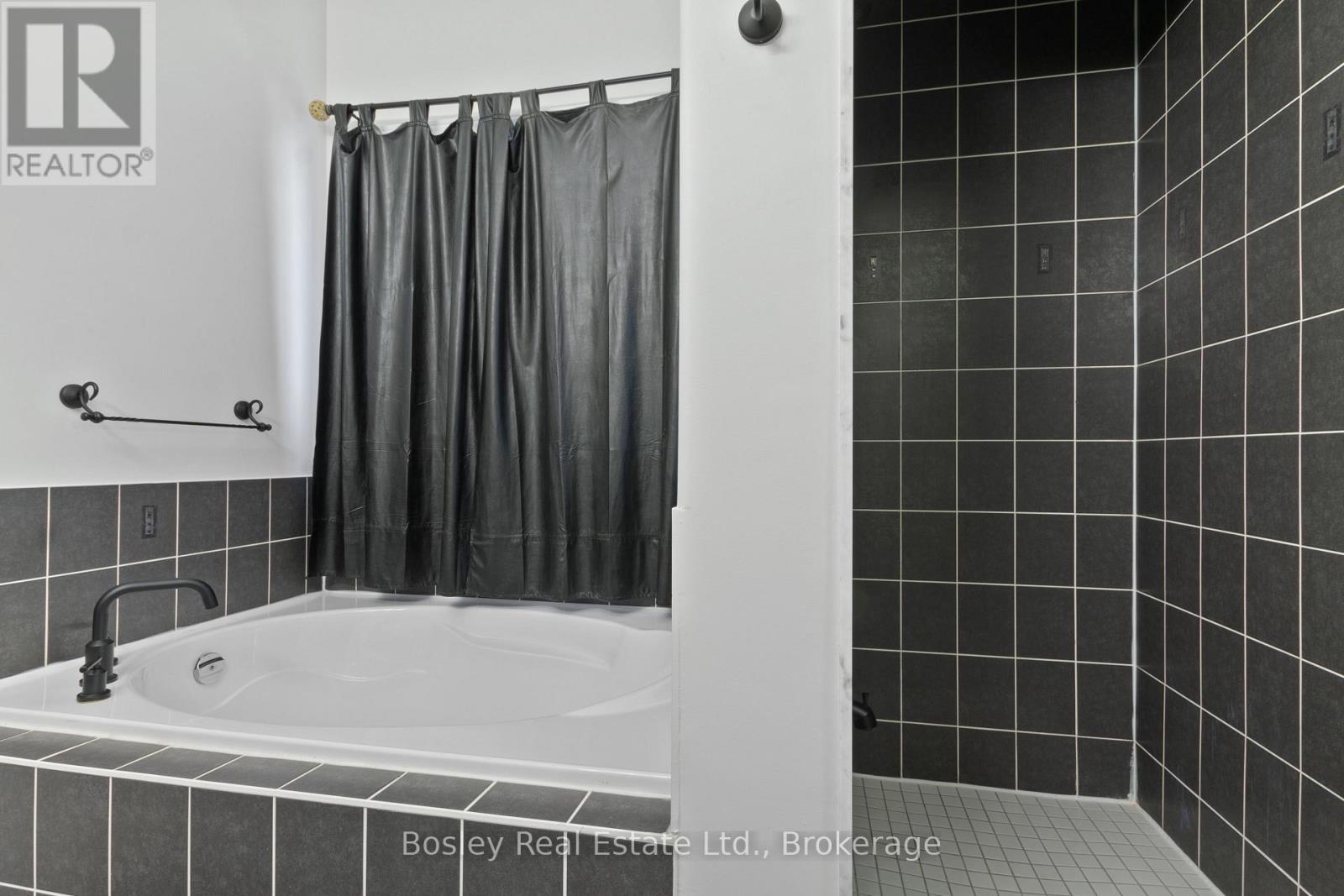 Upper - 13 Cooper Street, Collingwood, Ontario  L9Y 0W8 - Photo 27 - S12829988