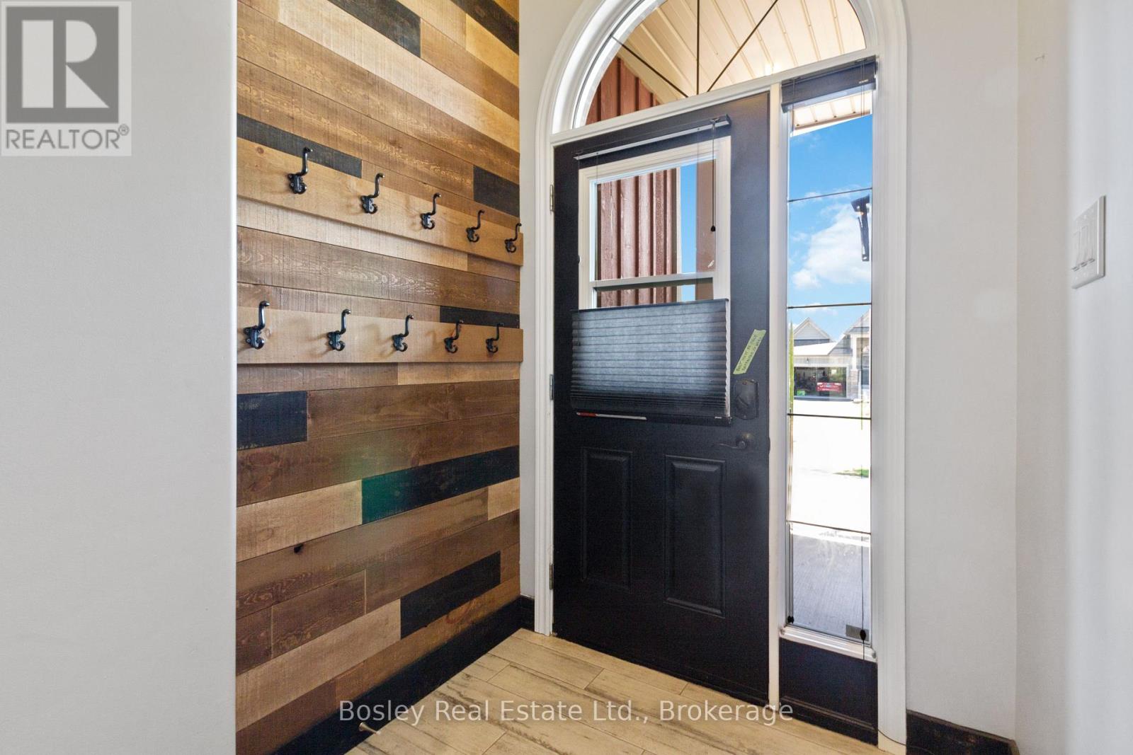 Upper - 13 Cooper Street, Collingwood, Ontario  L9Y 0W8 - Photo 8 - S12829988