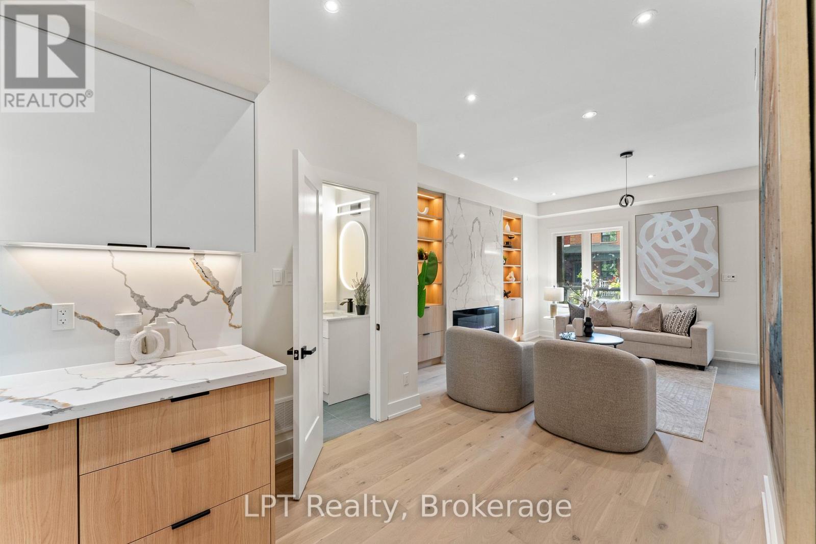 204 Franklin Avenue, Toronto, Ontario  M6P 3Z3 - Photo 12 - W12829916