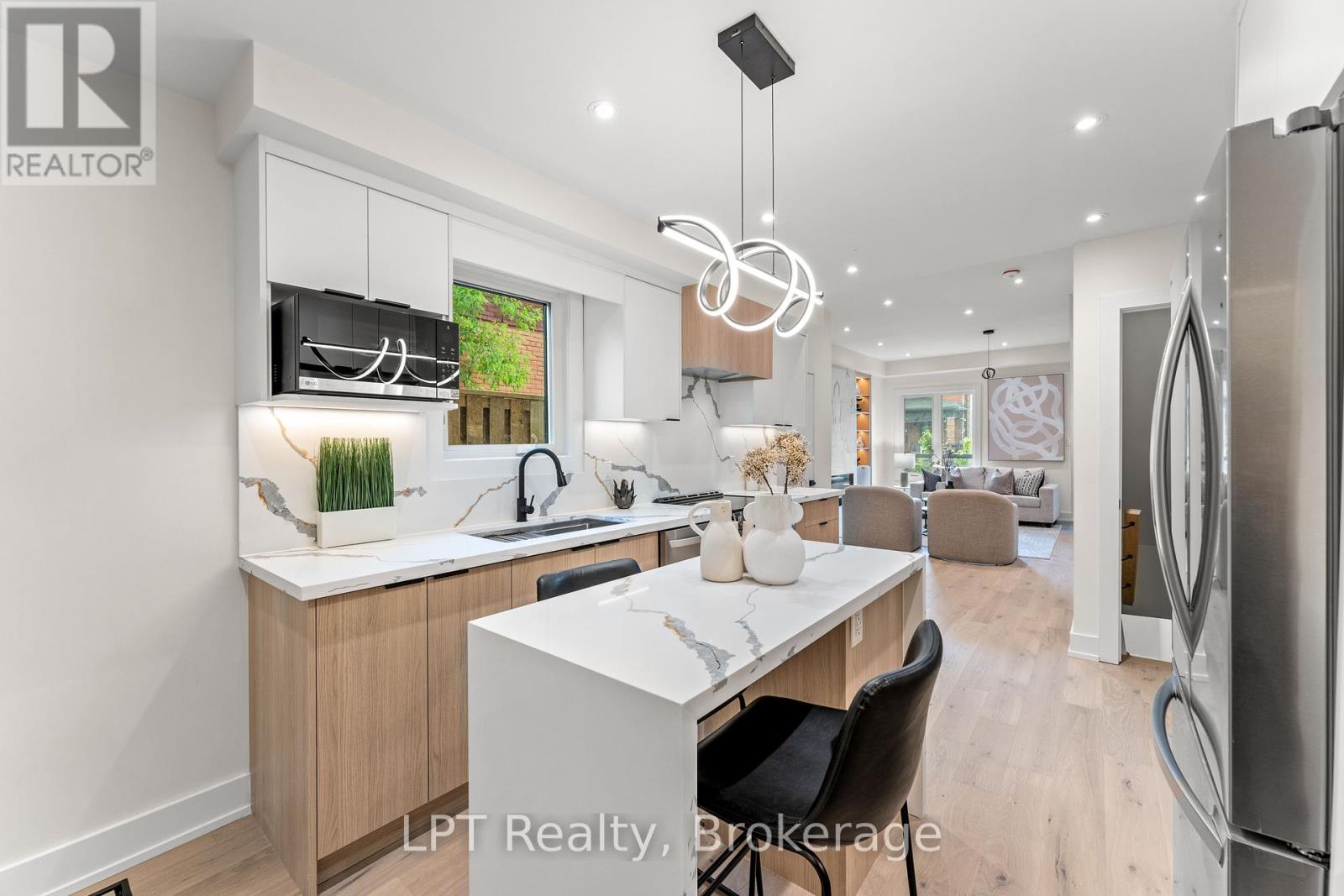 204 Franklin Avenue, Toronto, Ontario  M6P 3Z3 - Photo 13 - W12829916