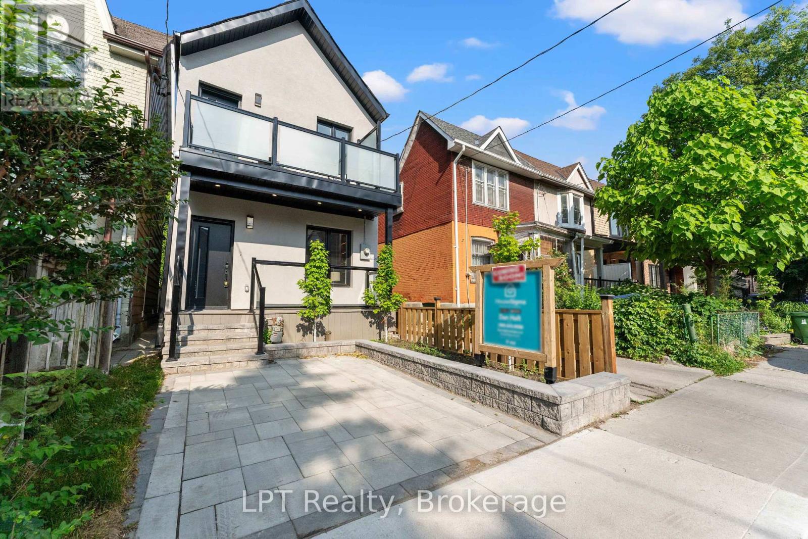 204 Franklin Avenue, Toronto, Ontario  M6P 3Z3 - Photo 2 - W12829916