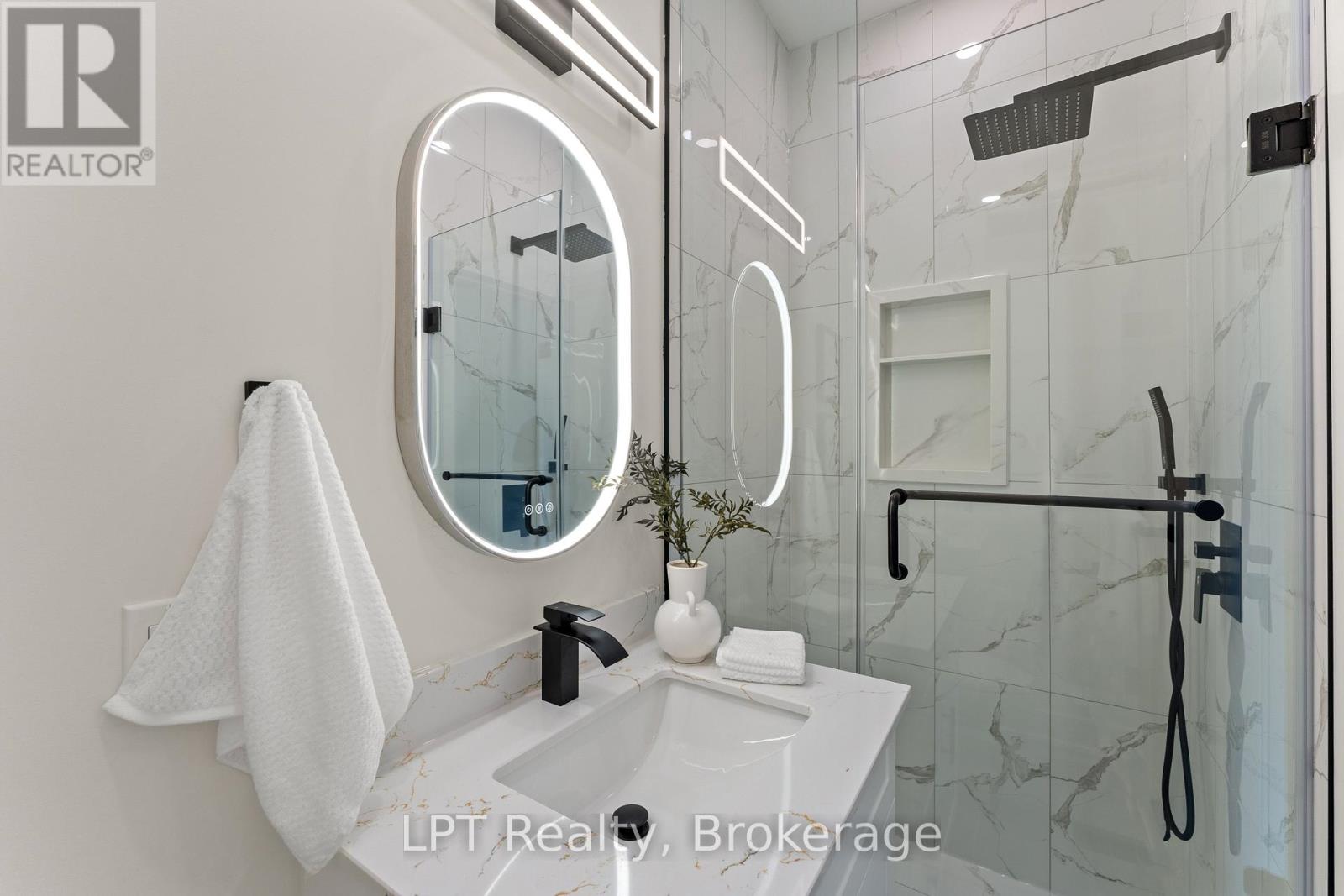 204 Franklin Avenue, Toronto, Ontario  M6P 3Z3 - Photo 25 - W12829916