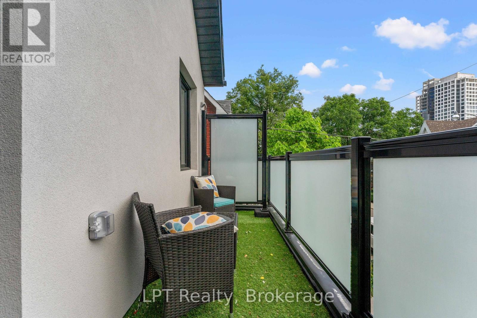 204 Franklin Avenue, Toronto, Ontario  M6P 3Z3 - Photo 28 - W12829916