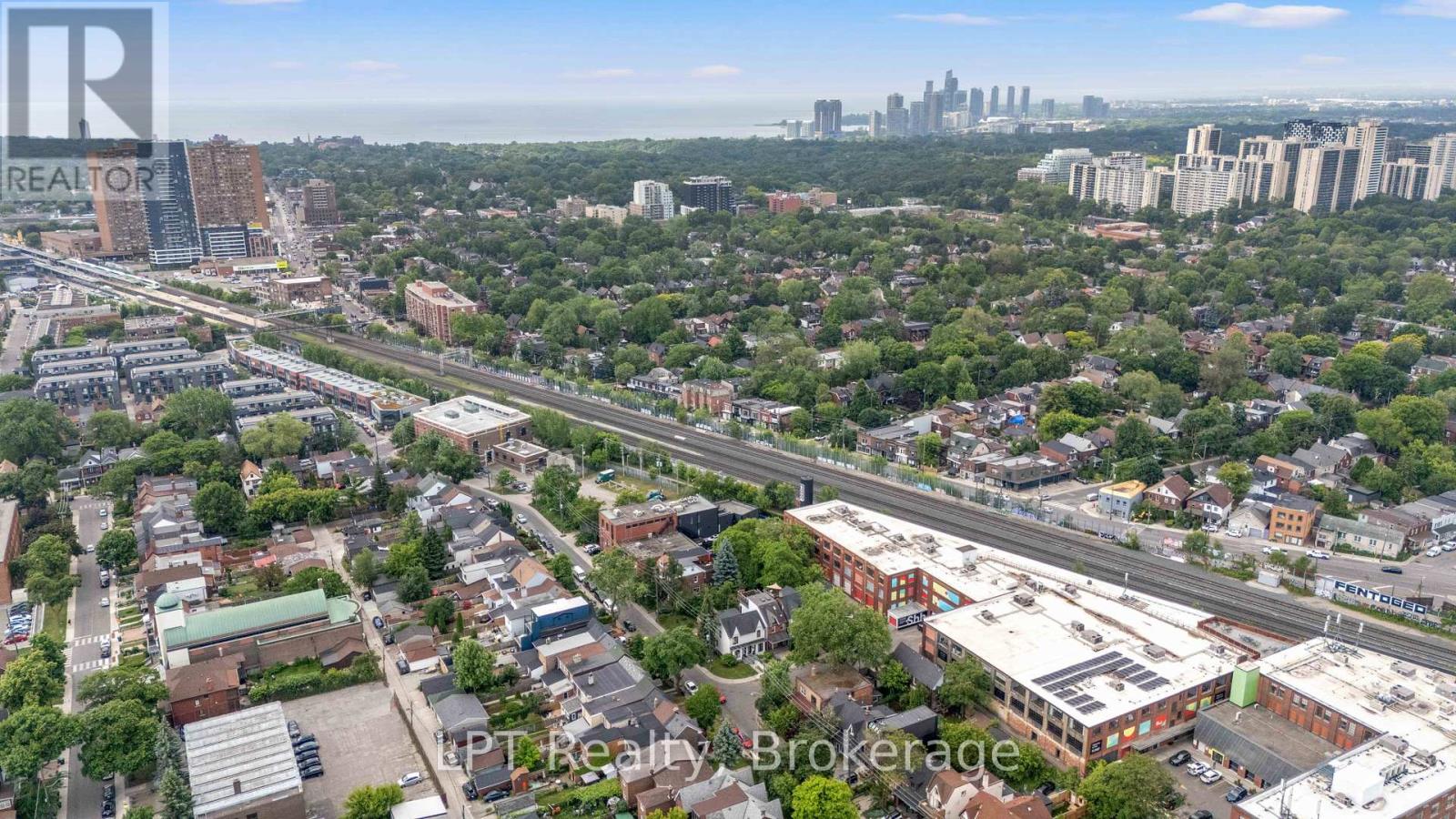 204 Franklin Avenue, Toronto, Ontario  M6P 3Z3 - Photo 46 - W12829916