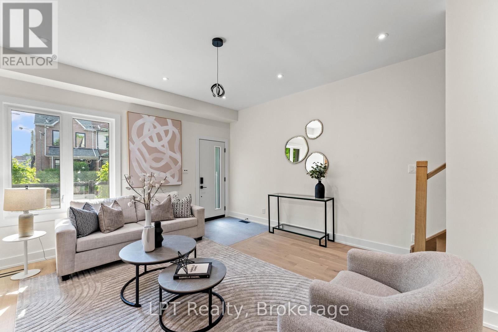 204 Franklin Avenue, Toronto, Ontario  M6P 3Z3 - Photo 9 - W12829916