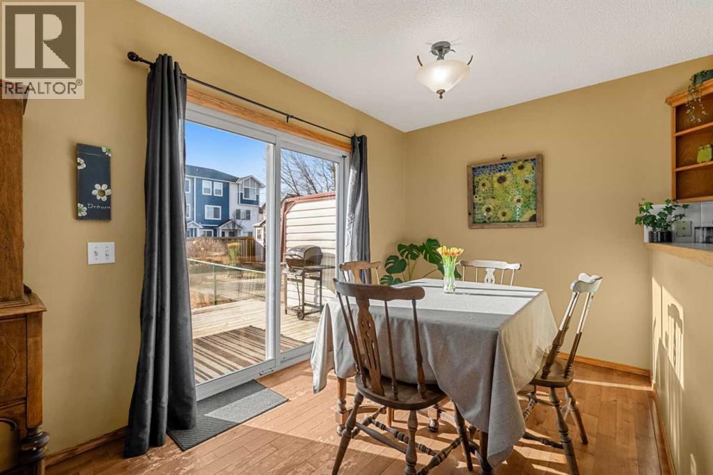 132 Bow Ridge Drive, Cochrane, Alberta T4C 1V8 - Photo 6 - A2282061