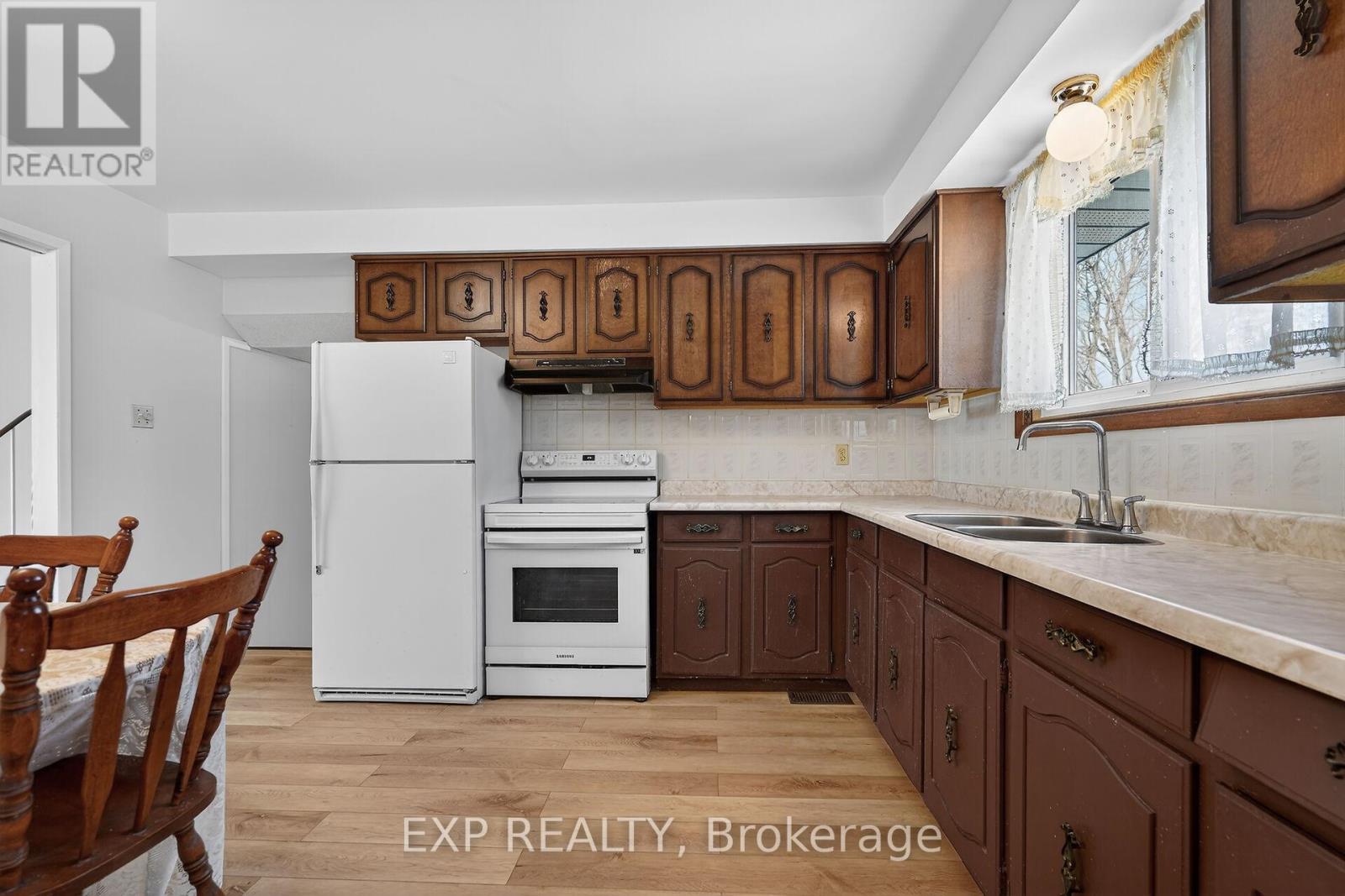 67 St Clair Court, London South, Ontario  N6J 3W1 - Photo 7 - X12829960