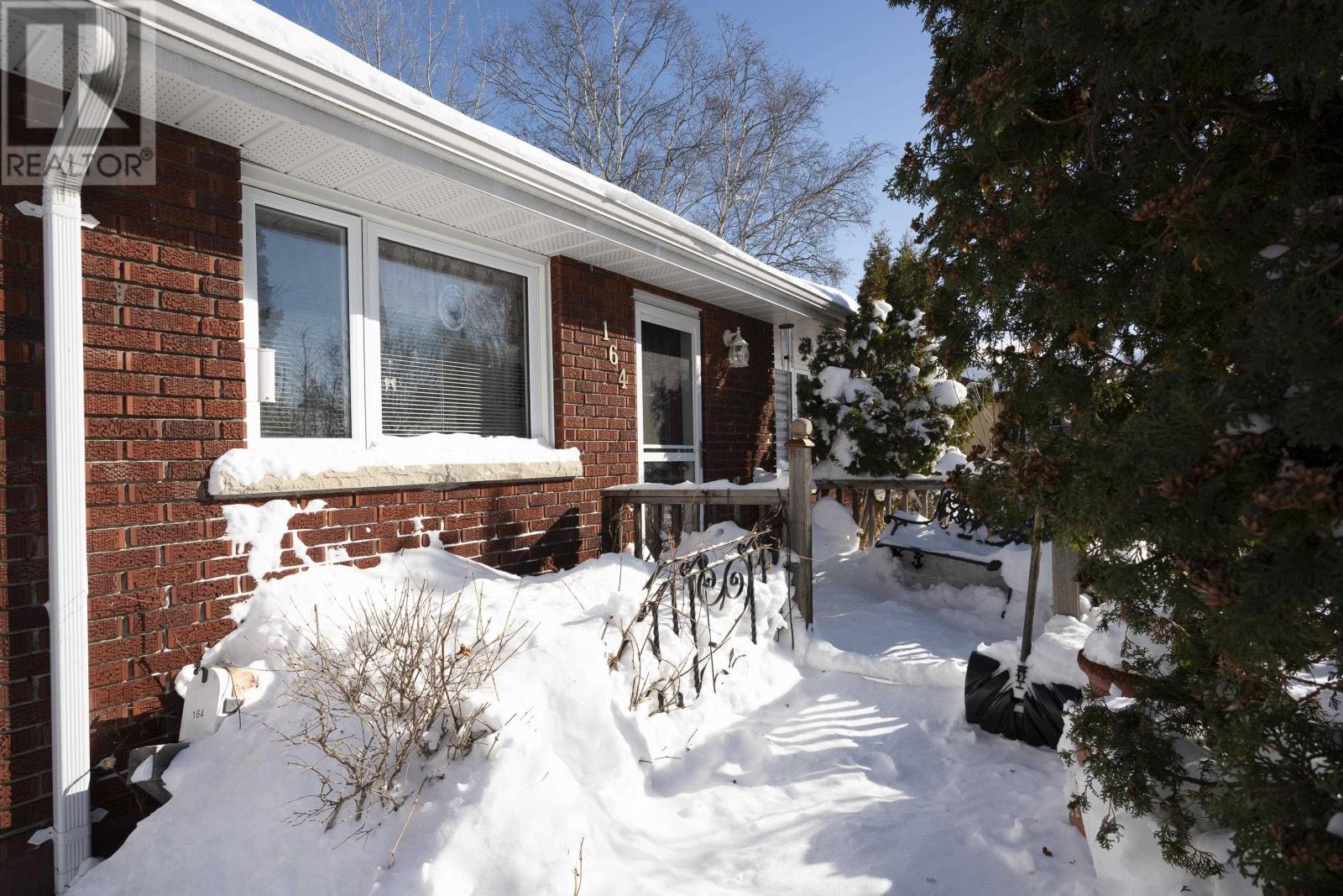 164 Robinson Dr, Thunder Bay, Ontario  P7A 6G5 - Photo 3 - TB2600289