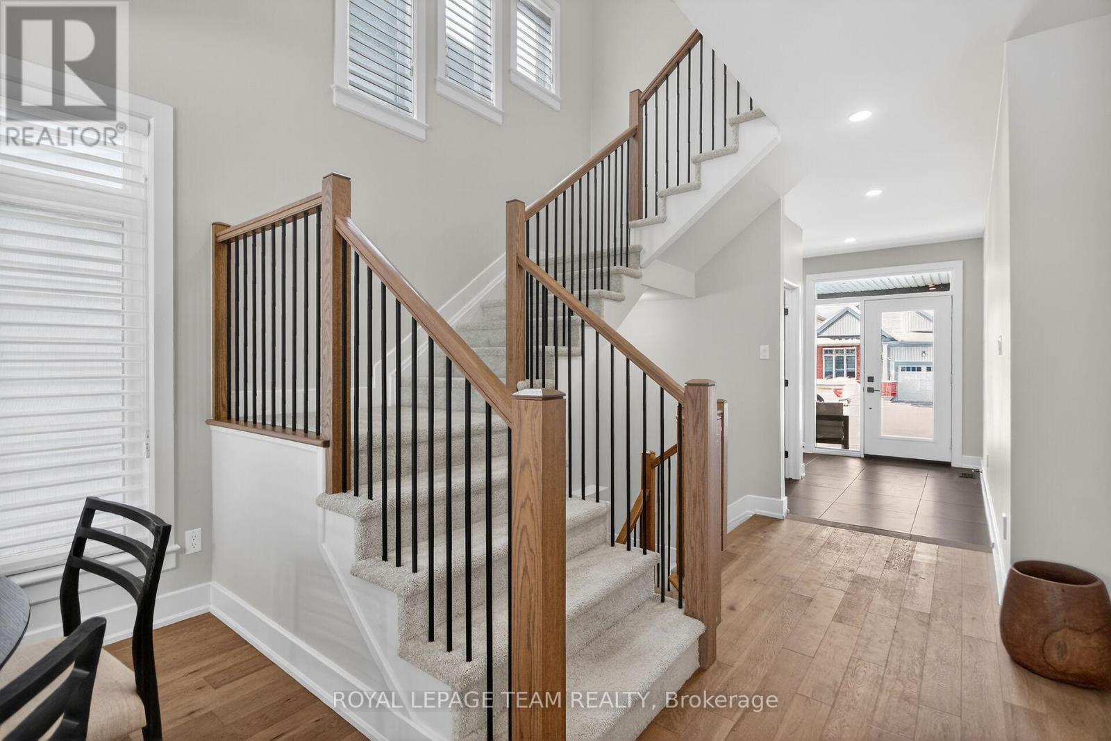 988 Beckton Heights, Ottawa, Ontario K2S 2X6 - Photo 7 - X12829980