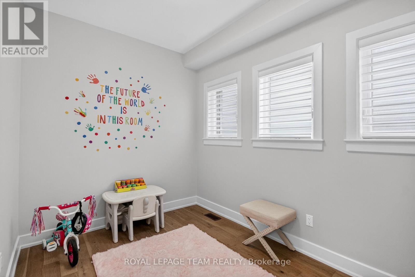 988 Beckton Heights, Ottawa, Ontario K2S 2X6 - Photo 8 - X12829980