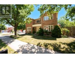 2921 CARADOC LANE, Oakville, Ontario