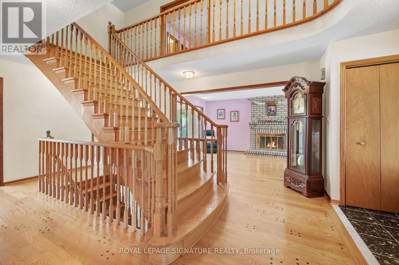 2921 Caradoc Lane, Oakville, Ontario  L6J 6W4 - Photo 11 - W12828516