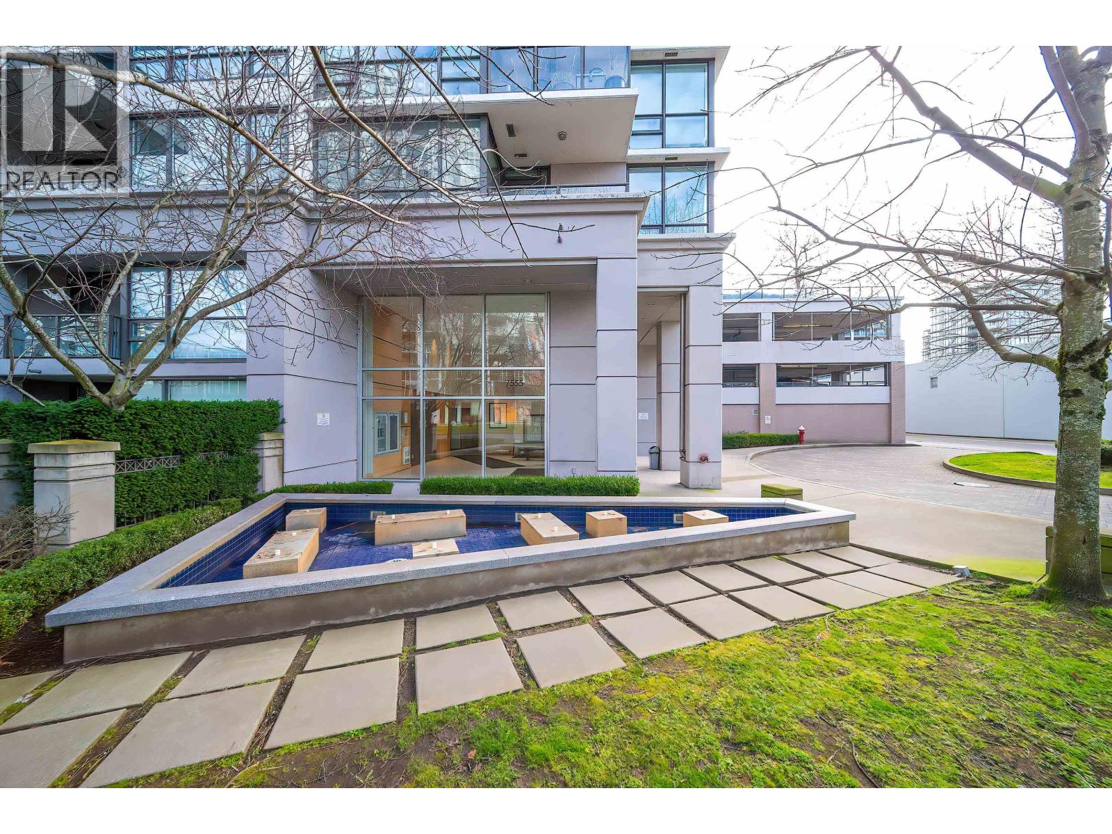 Listing Picture 28 of 37 : 806 7555 ALDERBRIDGE WAY, Richmond / 烈治文 - 魯藝地產 Yvonne Lu Group - MLS Medallion Club Member