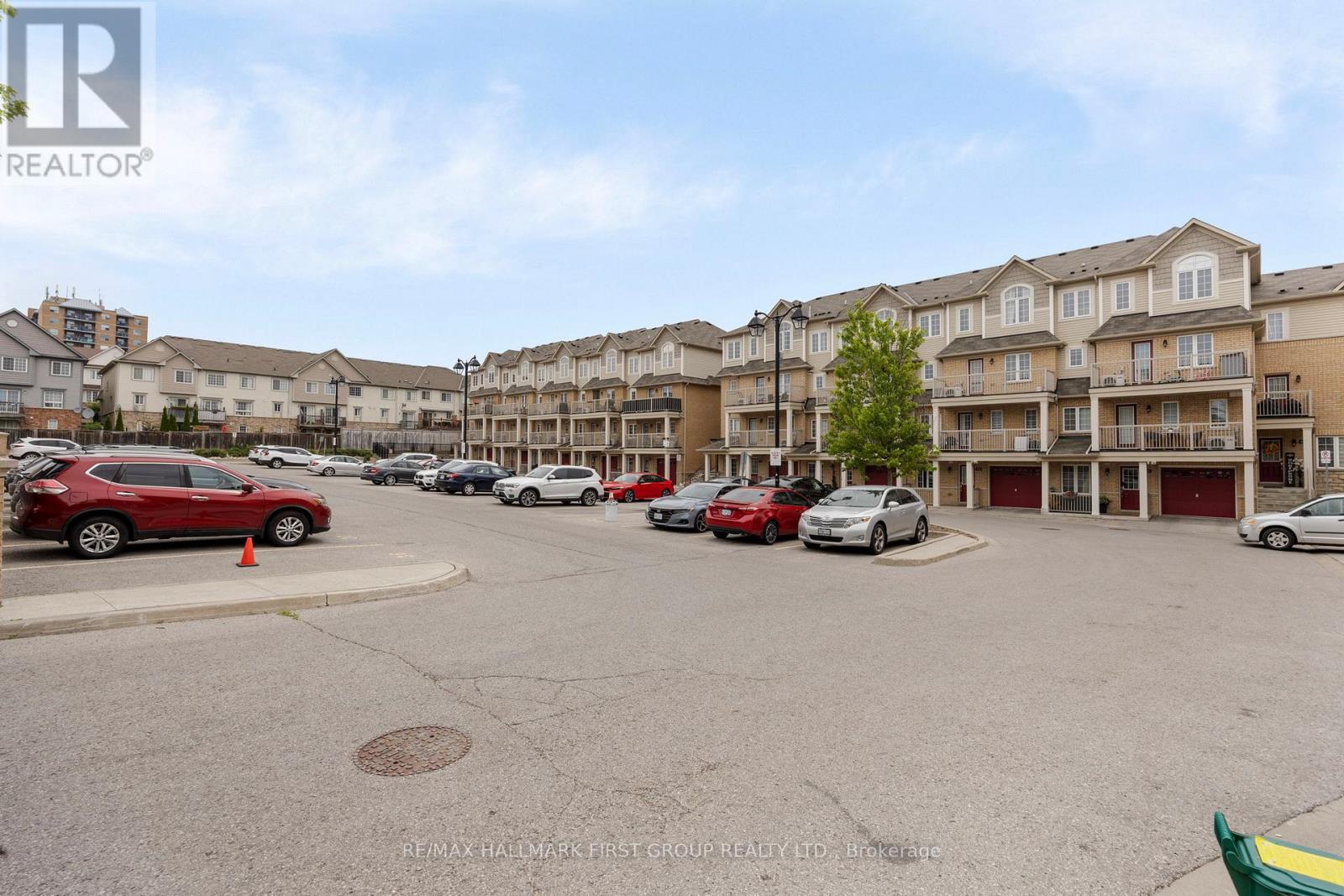 70 Abela Lane, Ajax, Ontario L1T 0M9 - Photo 2 - E12829986