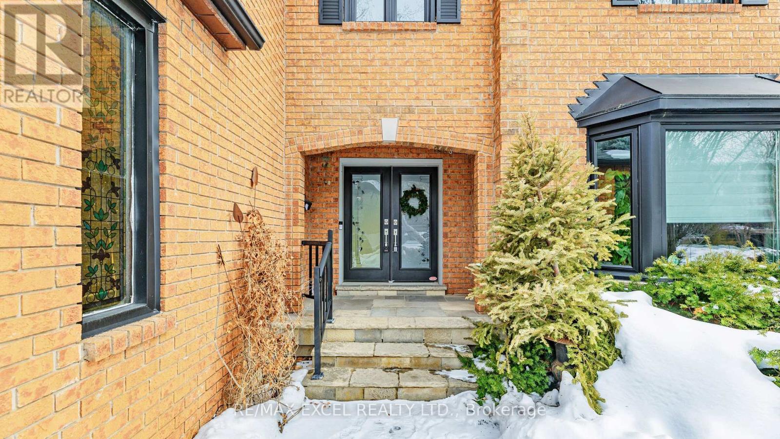 67 Rose Green Drive, Vaughan, Ontario  L4J 4R5 - Photo 2 - N12829922