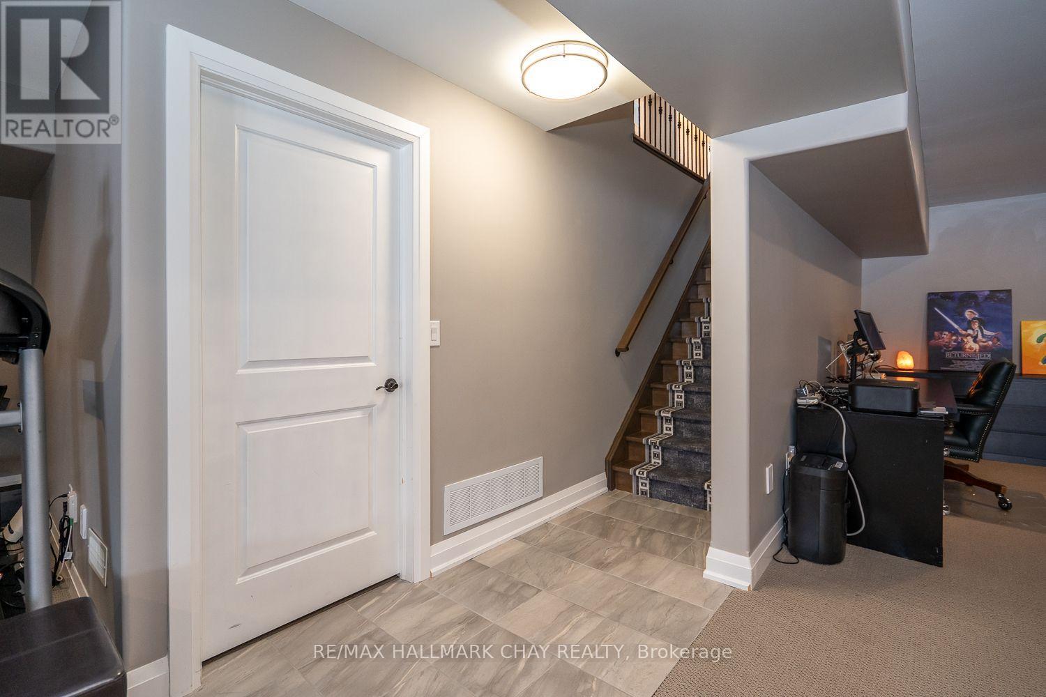 54 Landscape Drive, Oro-Medonte, Ontario  L0L 2L0 - Photo 33 - S12817826