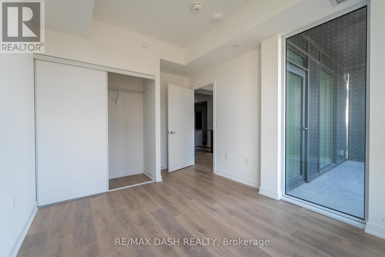 422 - 1037 The Queensway Avenue, Toronto, Ontario  M8Z 0H4 - Photo 12 - W12829942