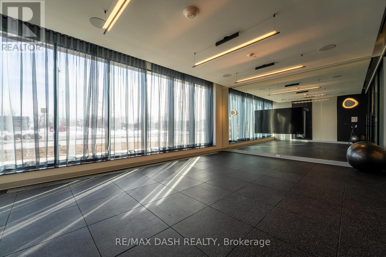 422 - 1037 The Queensway Avenue, Toronto, Ontario  M8Z 0H4 - Photo 25 - W12829942