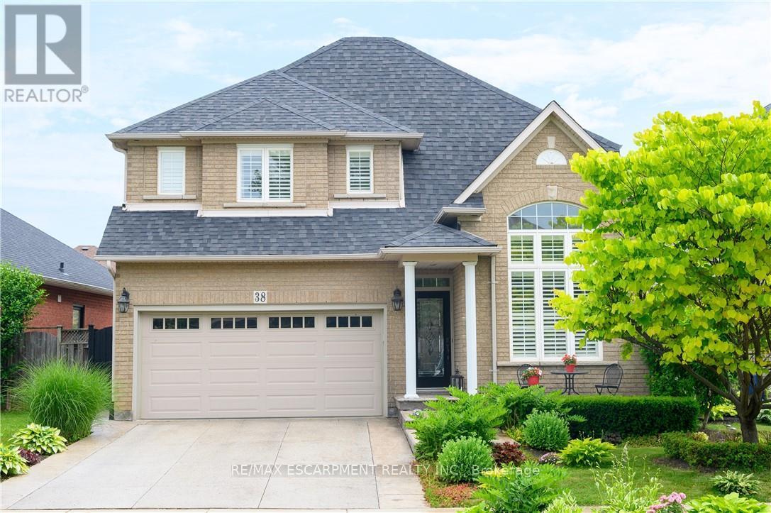 38 Sunbeam Drive, Hamilton, Ontario  L9B 2X9 - Photo 3 - X12829990