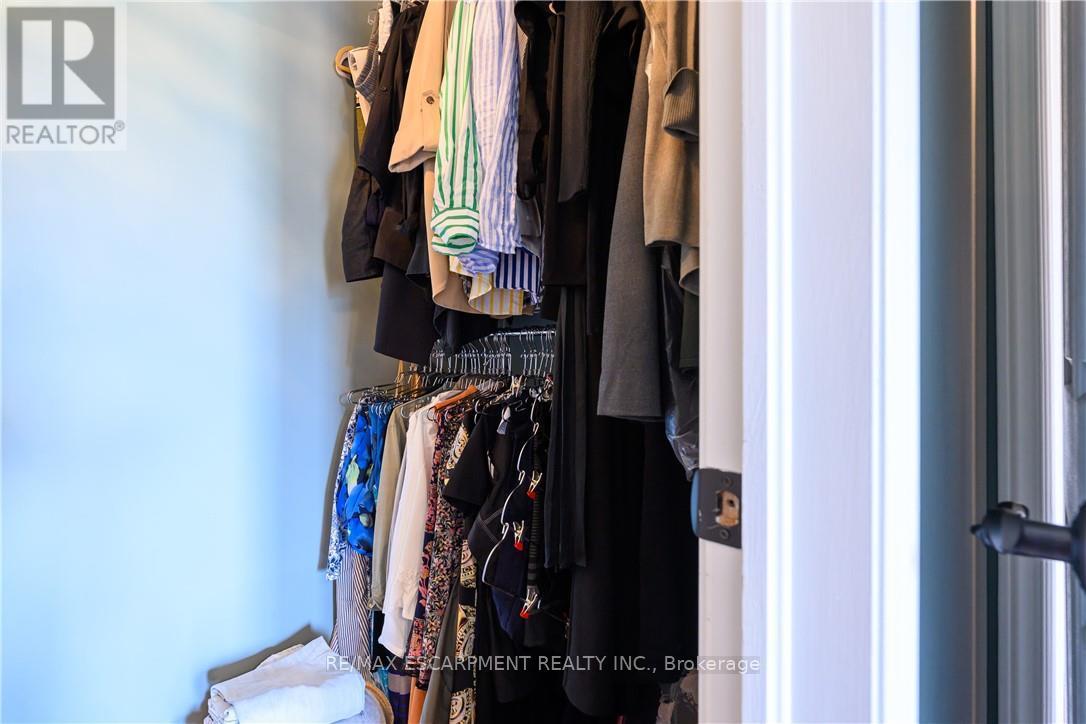 38 Sunbeam Drive, Hamilton, Ontario  L9B 2X9 - Photo 31 - X12829990