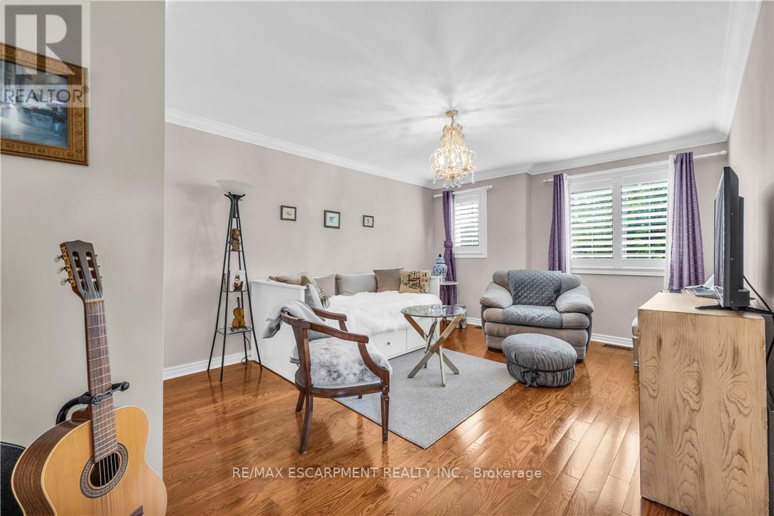 38 Sunbeam Drive, Hamilton, Ontario  L9B 2X9 - Photo 35 - X12829990