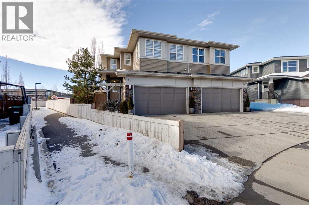 87 Evanswood Circle NW, Calgary, Alberta