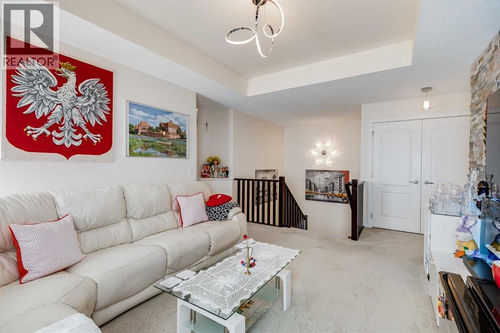 87 Evanswood Circle Nw, Calgary, Alberta  T3P 0K9 - Photo 17 - A2289611