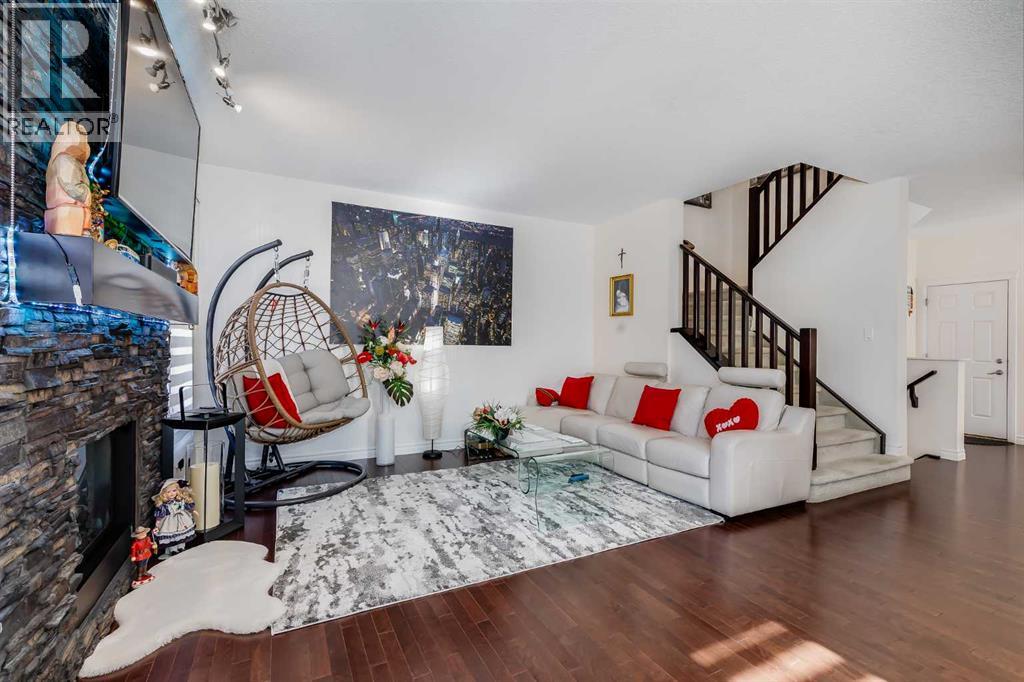 87 Evanswood Circle Nw, Calgary, Alberta  T3P 0K9 - Photo 6 - A2289611