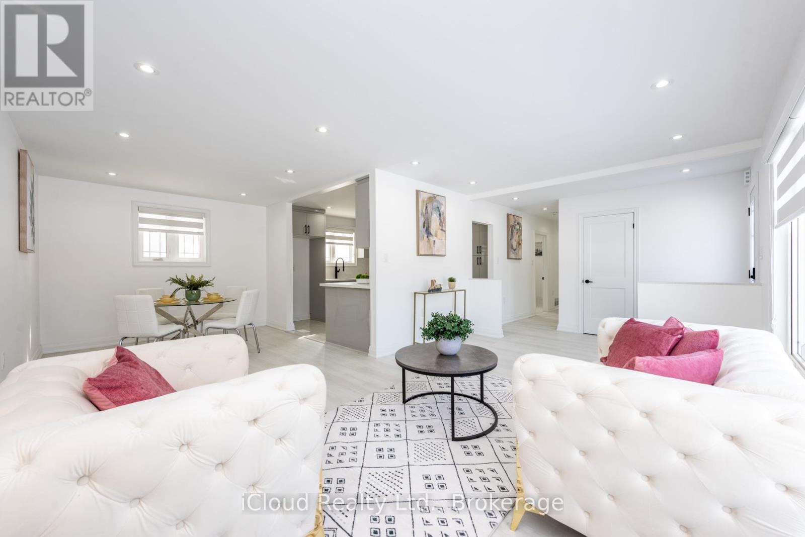 105 Avondale Boulevard, Brampton, Ontario  L6T 1H5 - Photo 3 - W12827120