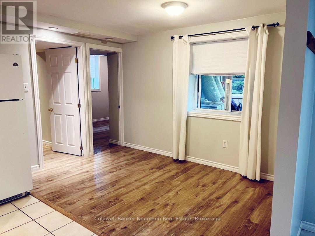 18 Carrington Place, Guelph, Ontario  N1G 5C2 - Photo 5 - X12830004