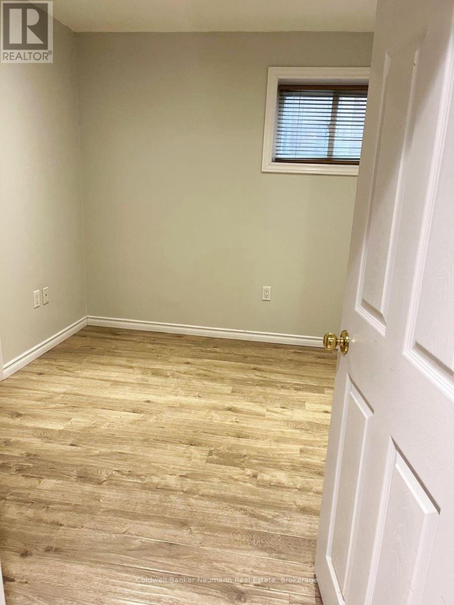 18 Carrington Place, Guelph, Ontario  N1G 5C2 - Photo 9 - X12830004