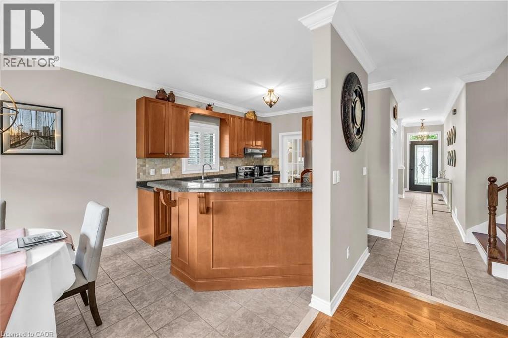 38 Sunbeam Drive, Hamilton, Ontario  L9B 2X9 - Photo 10 - 40808394