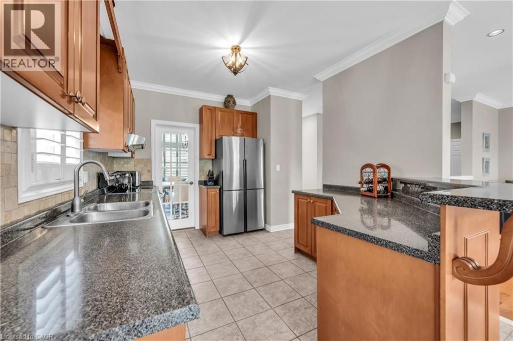 38 Sunbeam Drive, Hamilton, Ontario  L9B 2X9 - Photo 15 - 40808394