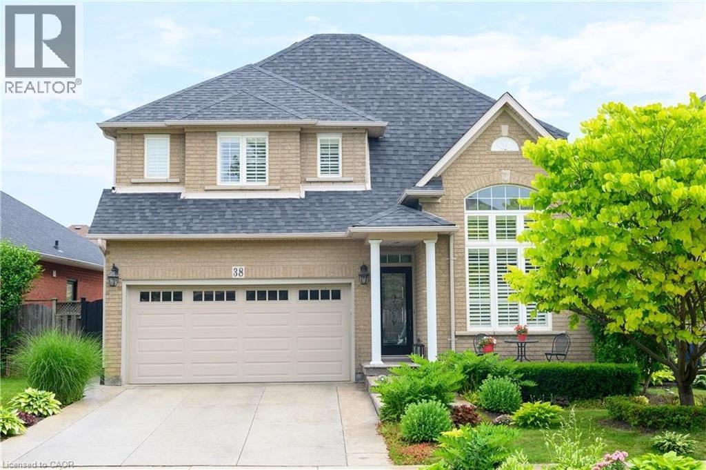 38 Sunbeam Drive, Hamilton, Ontario  L9B 2X9 - Photo 3 - 40808394