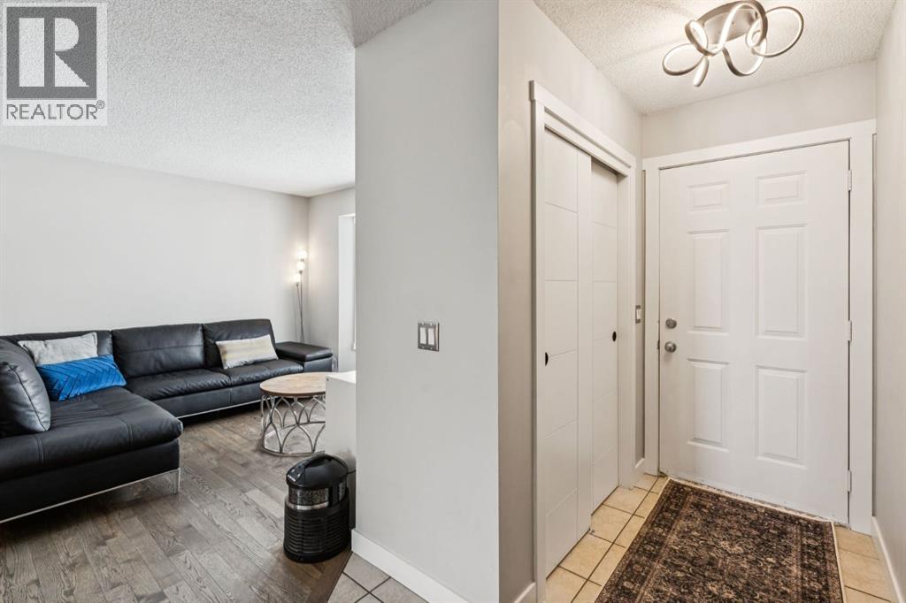 11 Bedford Manor Ne, Calgary, Alberta  T3K 4B8 - Photo 6 - A2288839