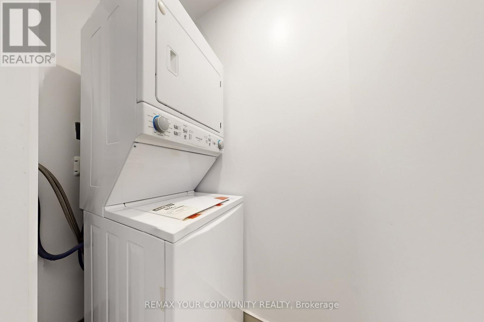 103 - 25 Neighbourhood Lane, Toronto, Ontario  M8Y 0C4 - Photo 28 - W12586736