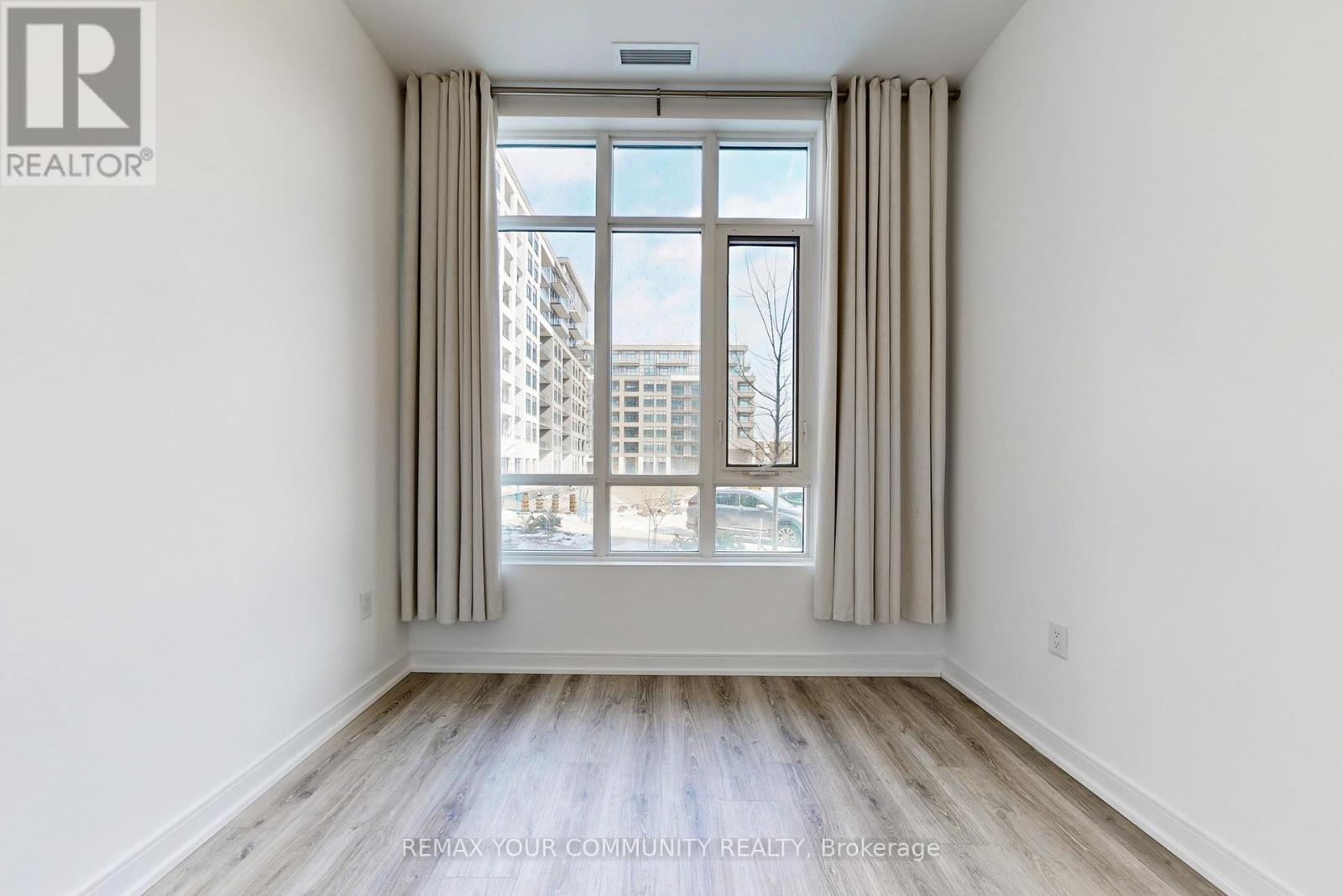 103 - 25 Neighbourhood Lane, Toronto, Ontario  M8Y 0C4 - Photo 22 - W12586736