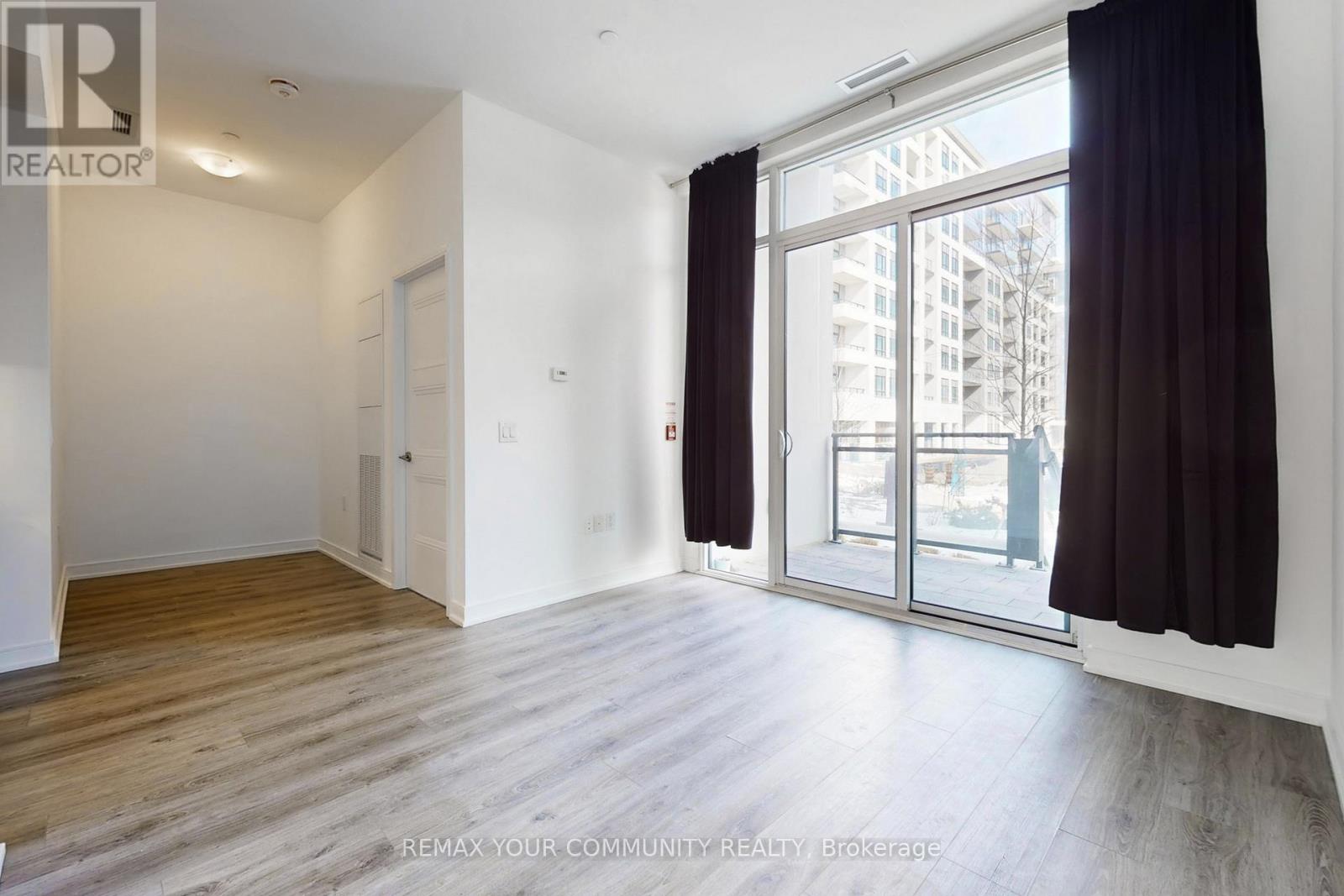 103 - 25 Neighbourhood Lane, Toronto, Ontario  M8Y 0C4 - Photo 6 - W12586736