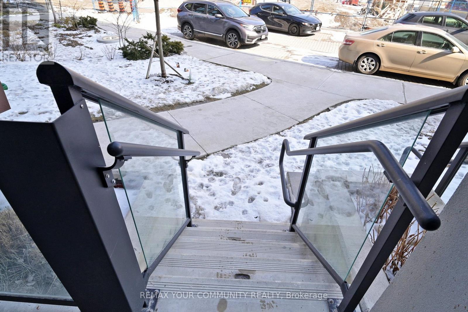 103 - 25 Neighbourhood Lane, Toronto, Ontario  M8Y 0C4 - Photo 31 - W12586736