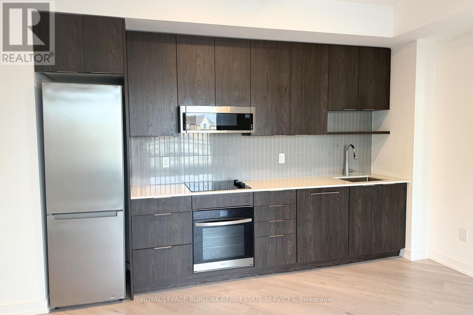 251 - 2501 Saw Whet Boulevard, Oakville, Ontario  L6M 5N2 - Photo 5 - W12638266