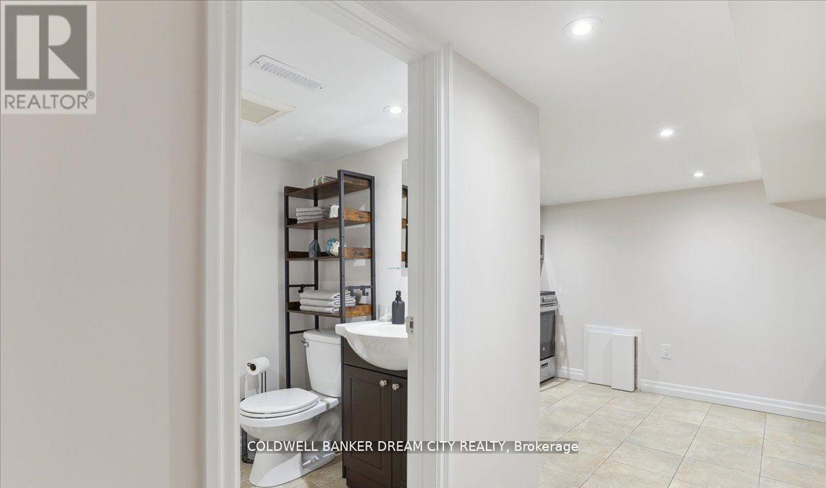 Lower - 464 Maybank Avenue, Toronto, Ontario  M6N 3S8 - Photo 17 - W12828678